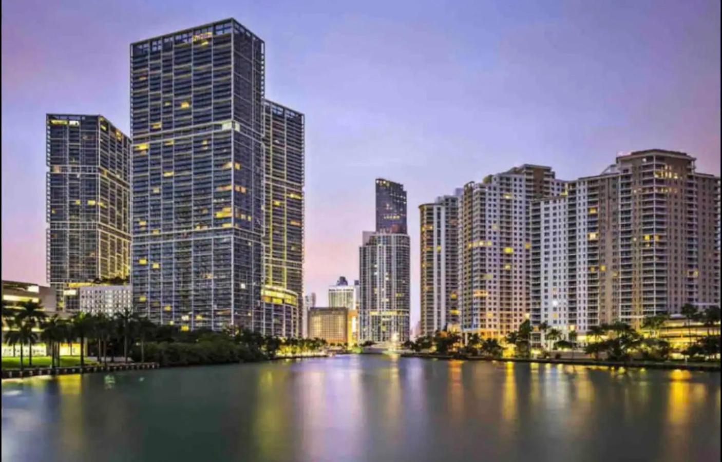 Apartahotel *w Icon Brickell- Luxury 2br Highrise Corner Condo** *